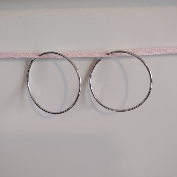 Vintage silver loop earrings - Picture 1 of 3